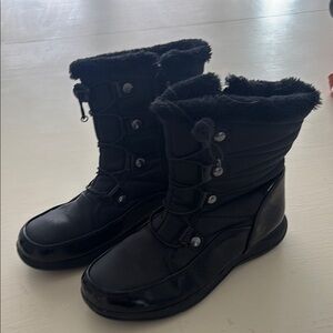 Stylish Black Winter Boots
